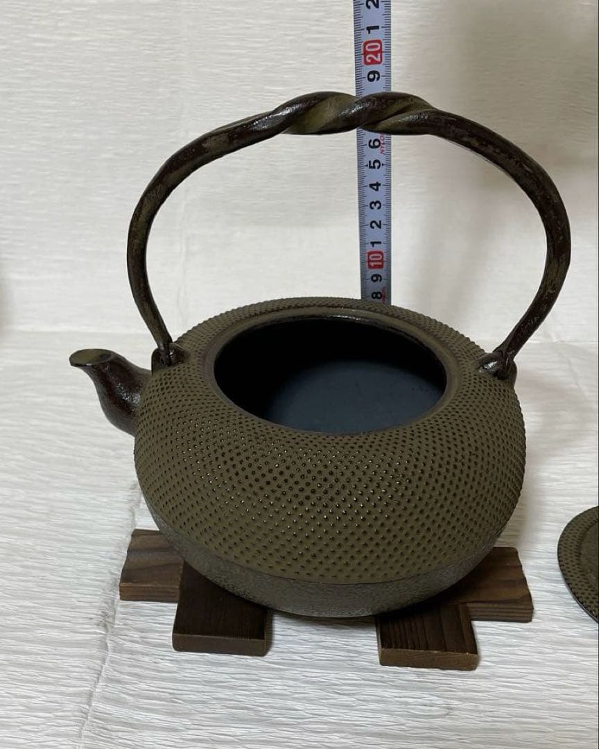 ミナミ品【未使用品】岩鋳 Iwachu 鉄瓶姥口アラレNo.15 うす茶