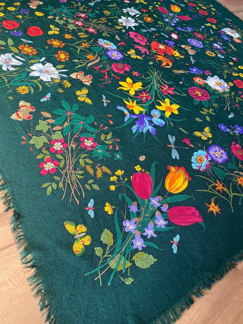 Gucci 花柄ウールストール