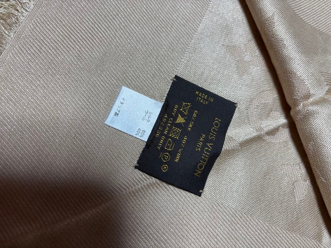 akita　美品　ルイヴィトン　大判ストール