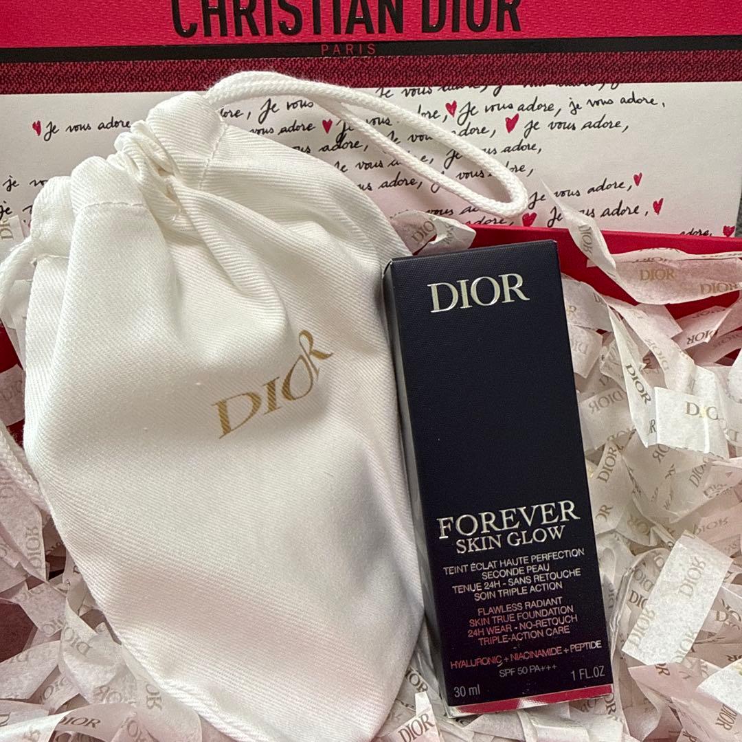 新品！dior ディオール フォーエヴァー フルイド スキン グロウ 0CR