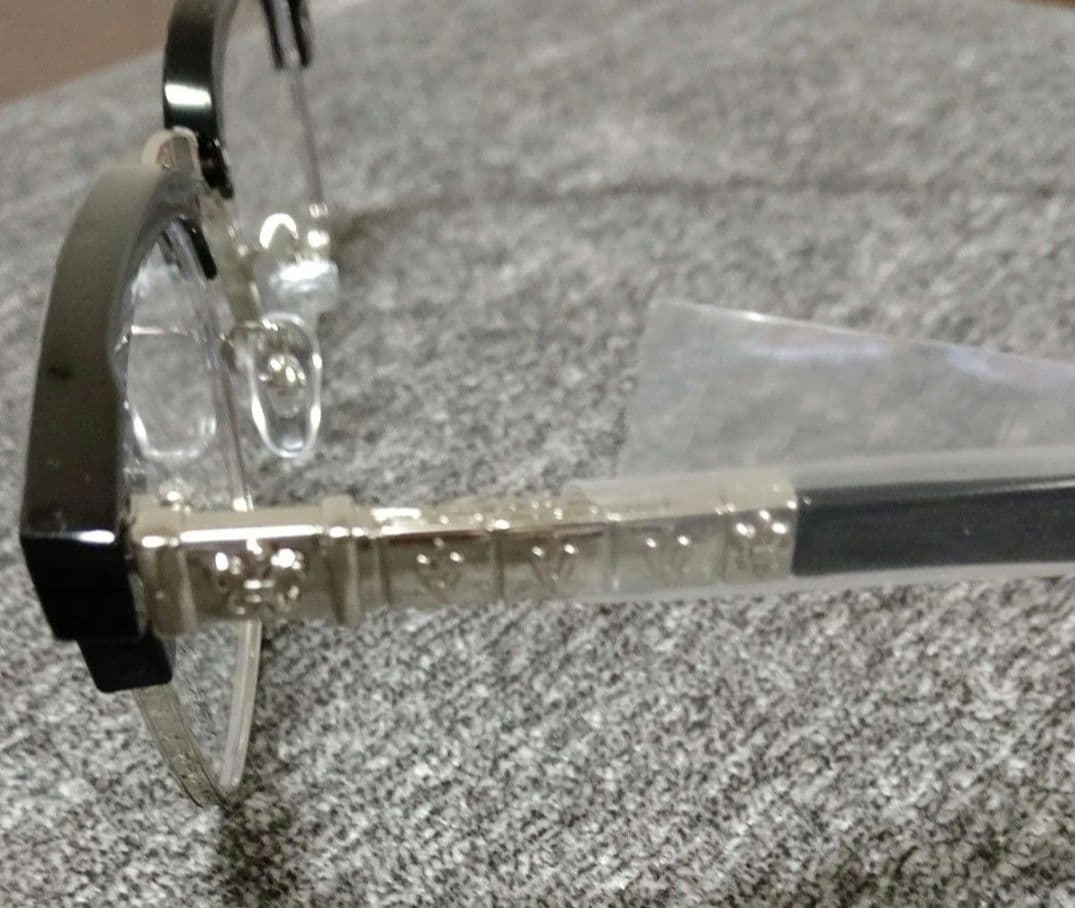 ボストン型伊達メガネクロムハーツ