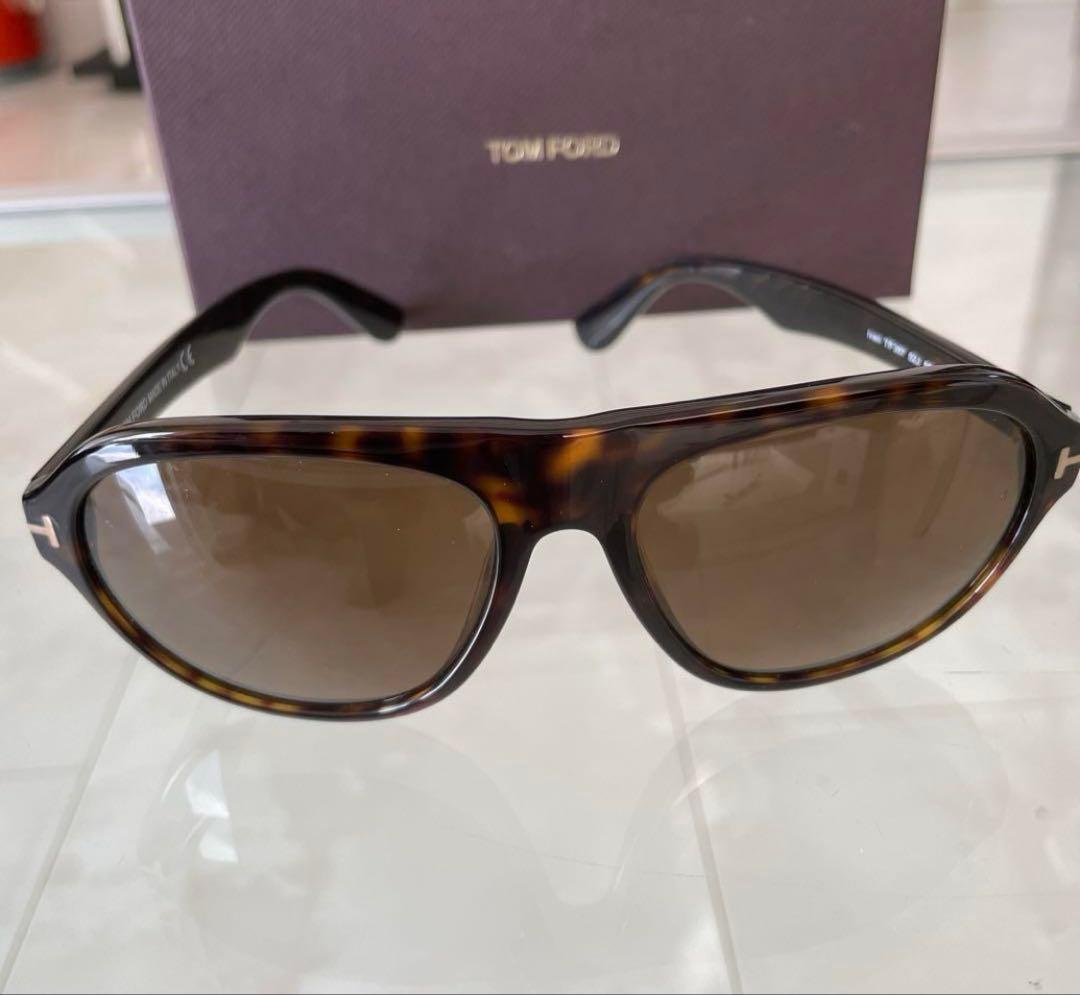 【美品】Tom Fordトムフォード サングラス　ティアドロップ型