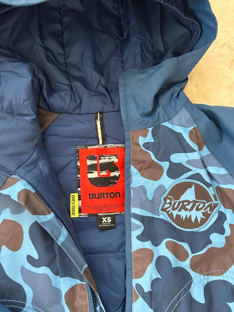 BURTON スノーボードウェア　XSサイズ(110)