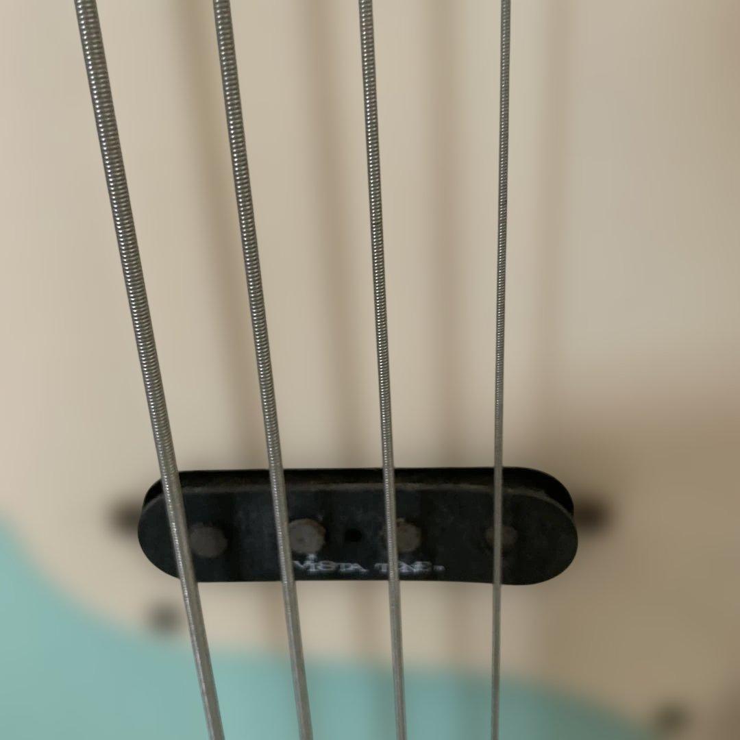 Squier MUSIC MASTER BASS キズ多数あり！
