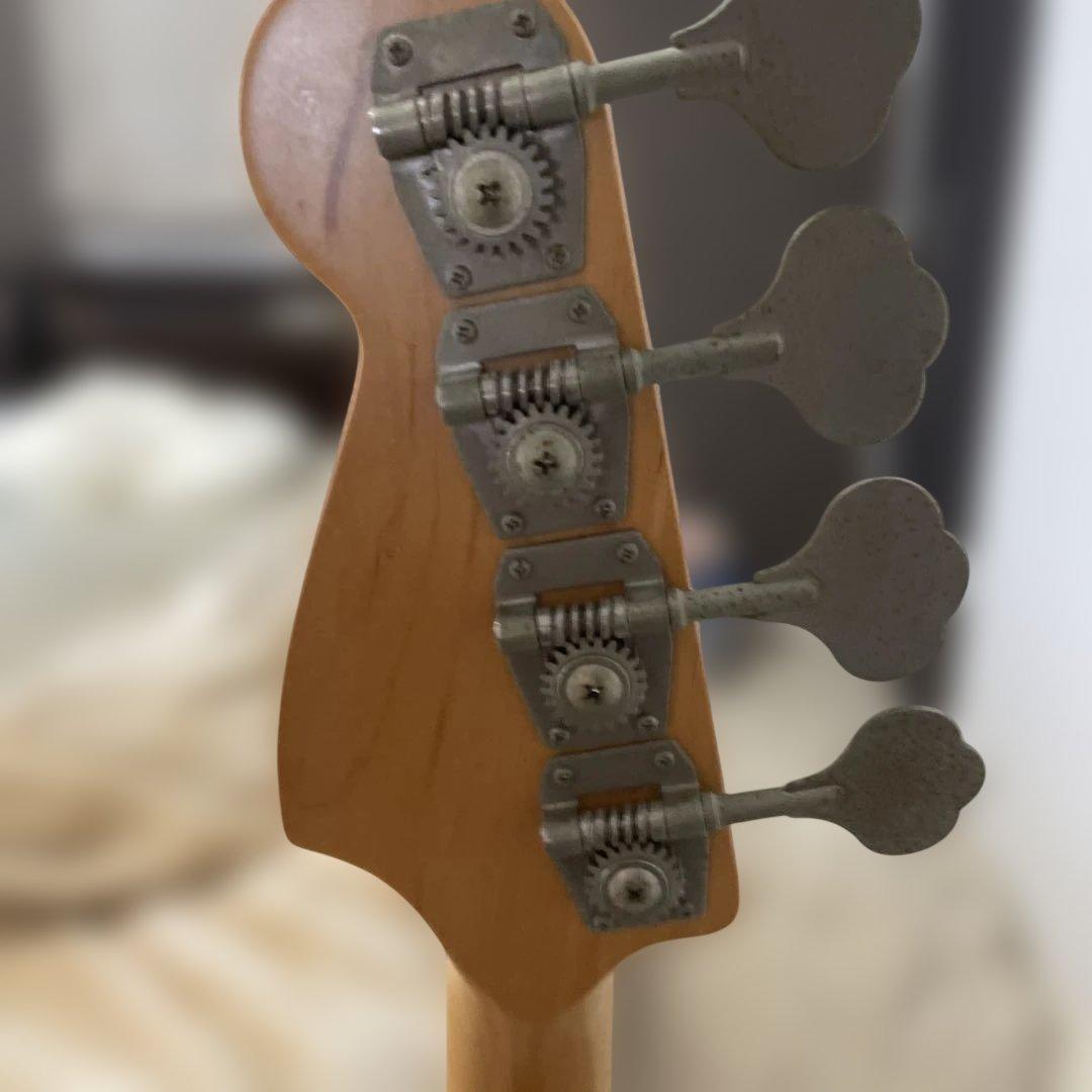 Squier MUSIC MASTER BASS キズ多数あり！