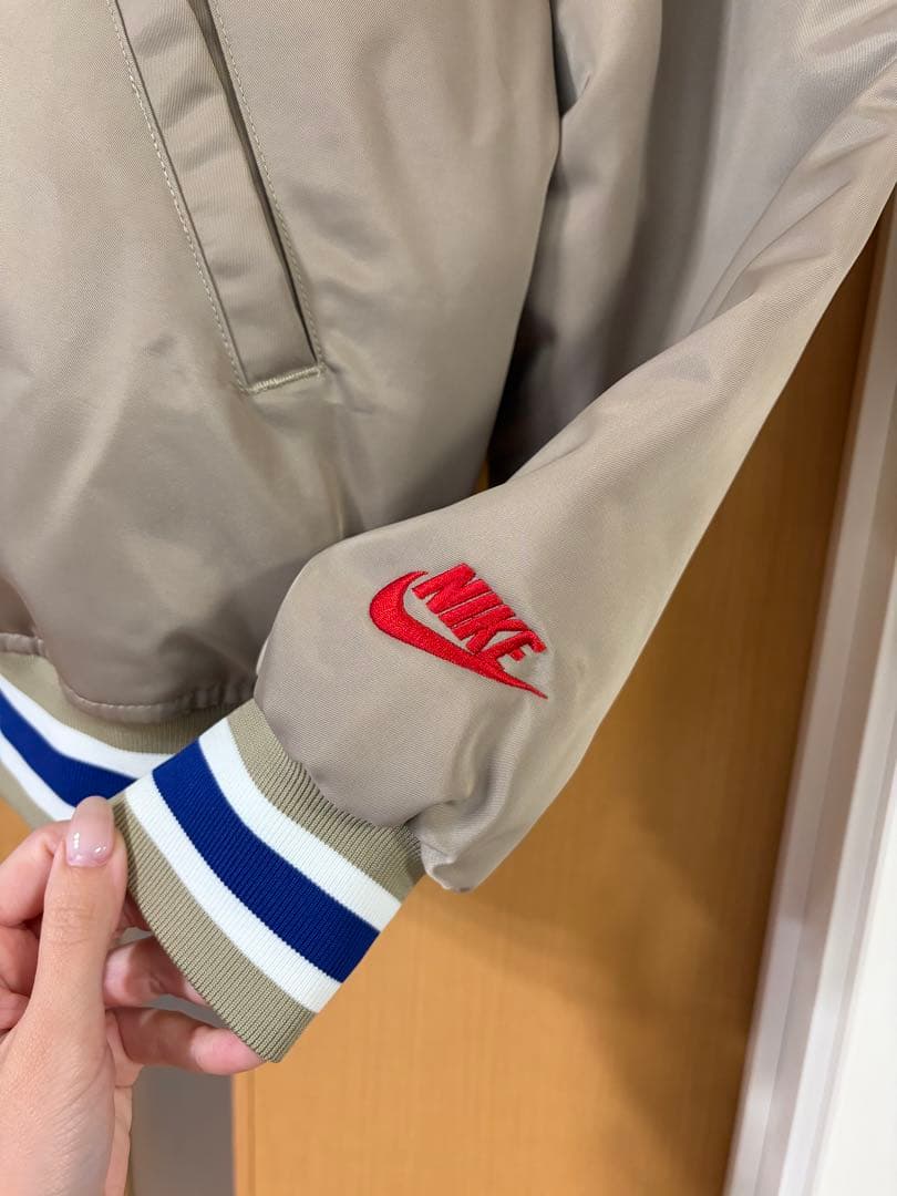 Nike ベージュジャケット MA-1