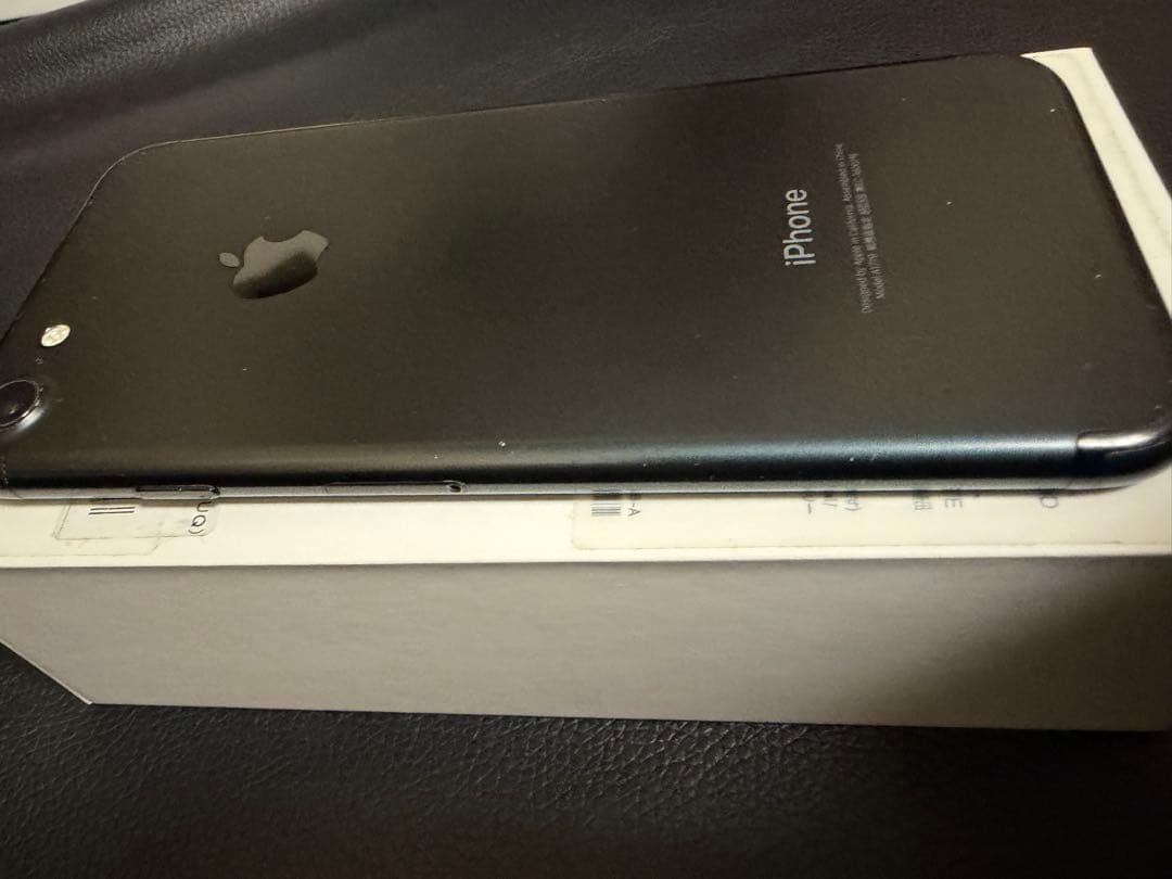Apple iPhone 7 ブラック 本体のみ 箱付き