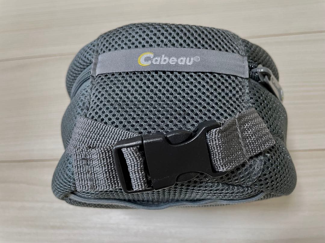 【新品】Cabeau Evolution Cool ネックピロー ライトグリーン