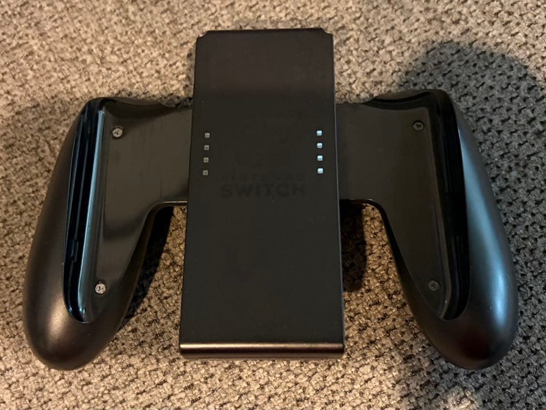 Nintendo Switch 本体(ジョインコンストラップ1つ欠品)