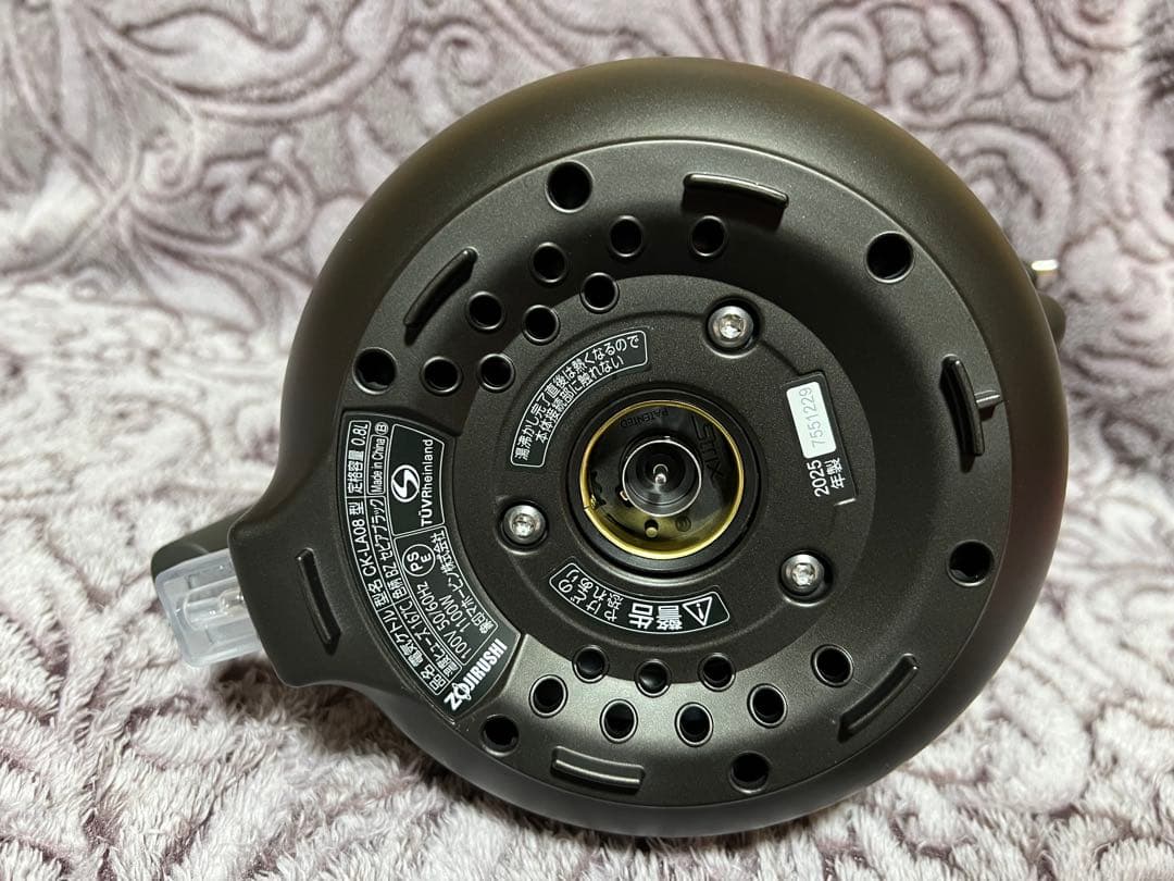 ブラック 電気ケトル 0.8L 細口デザイン