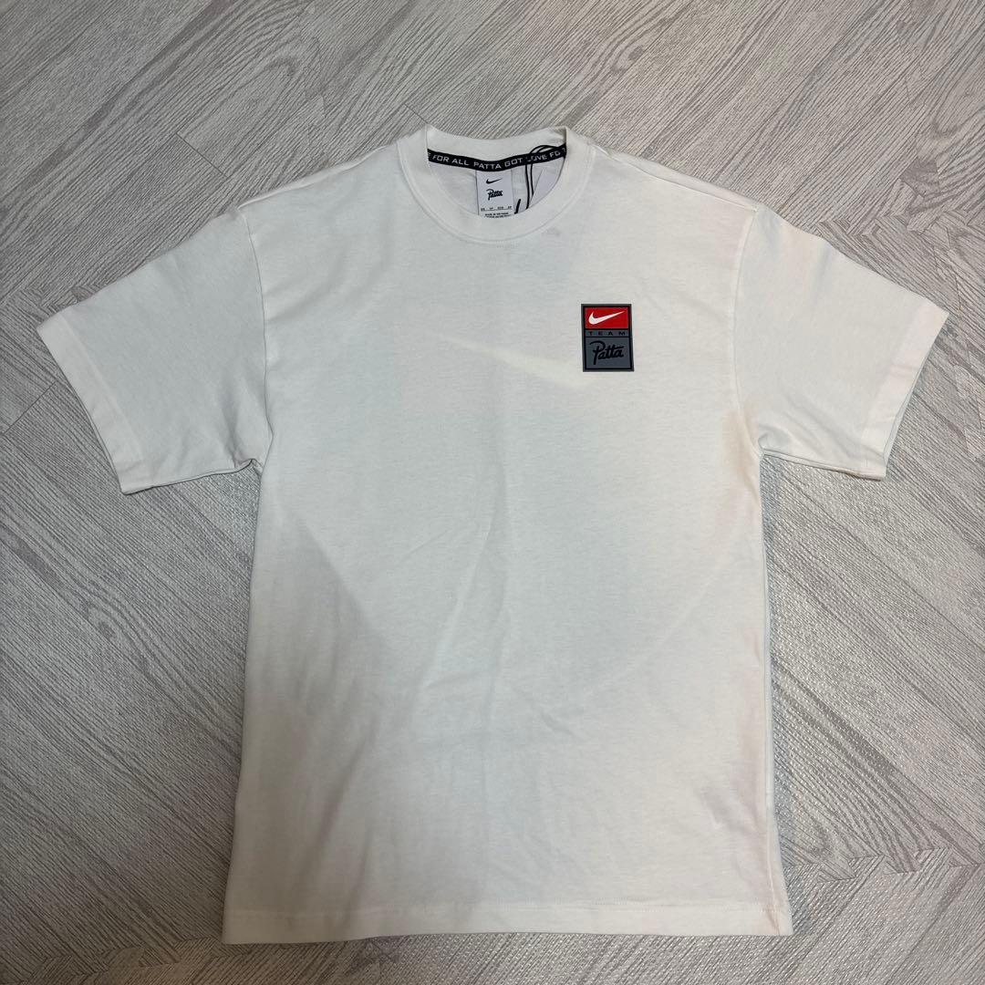 〈りーまん 〉NIKE×Patta Tシャツ