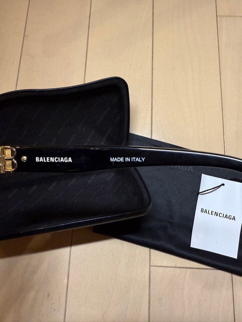 BALENCIAGA サングラス ユニセックス BB0102SA-001