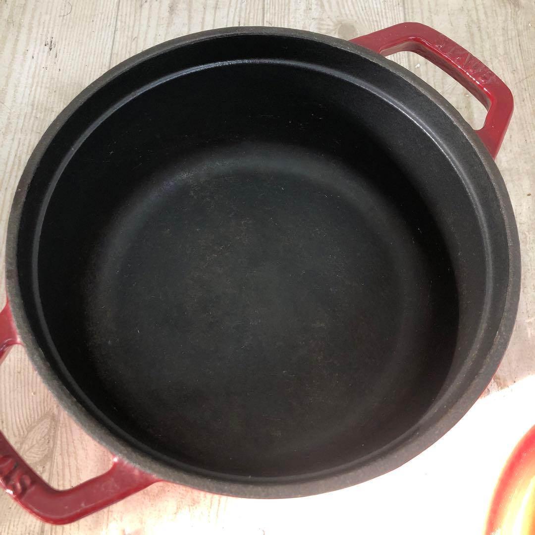 STAUB LA COCOTTE 赤 鍋 22cm 中古