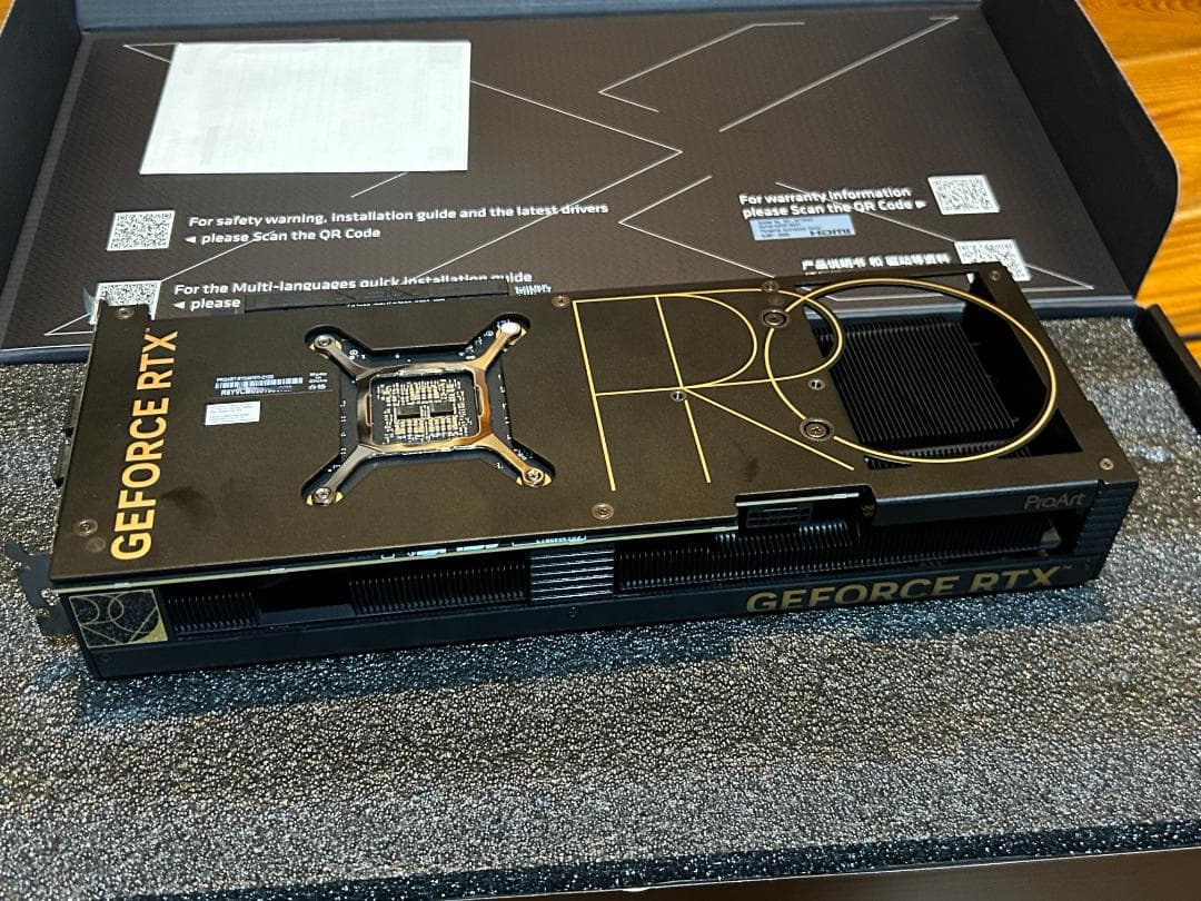 ASUS ProArt GeForce RTX 4070Ti グラフィックボード