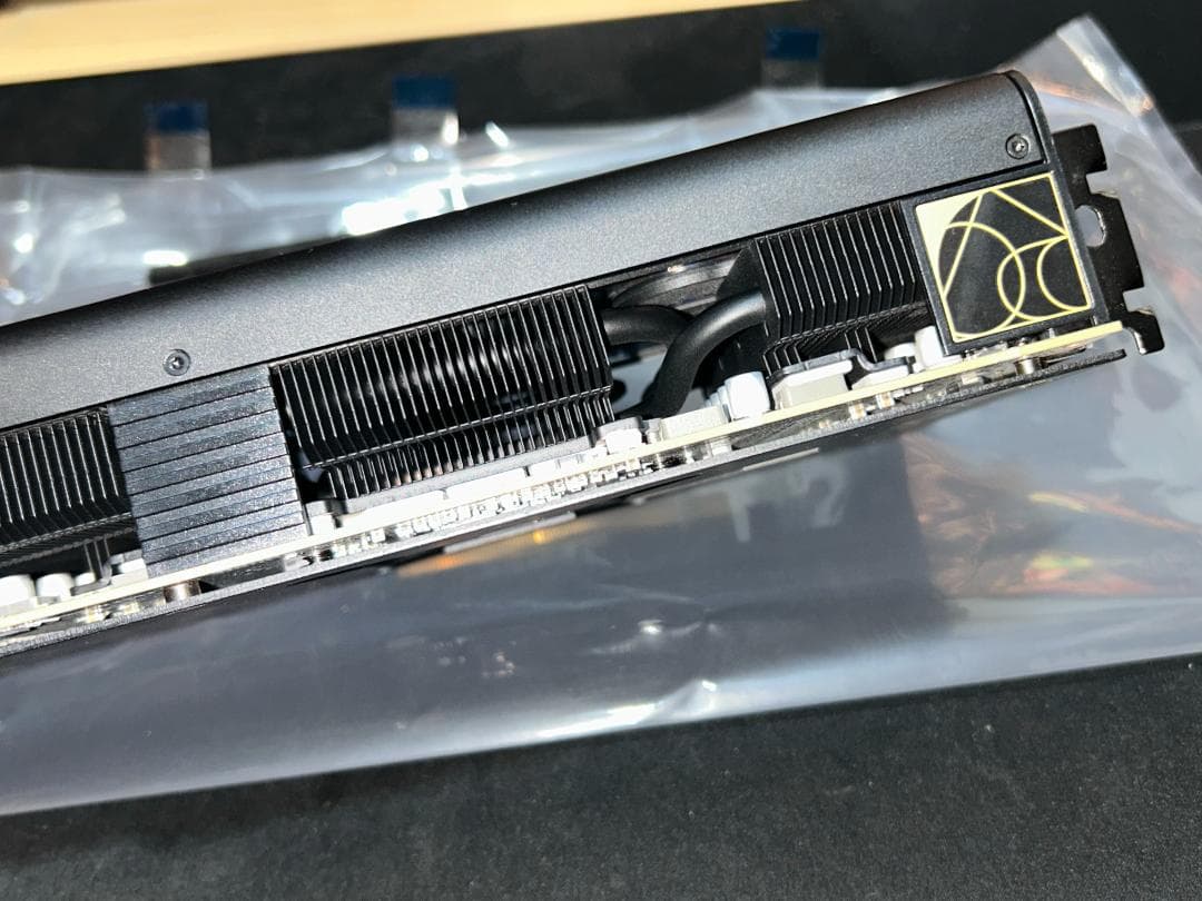 ASUS ProArt GeForce RTX 4070Ti グラフィックボード