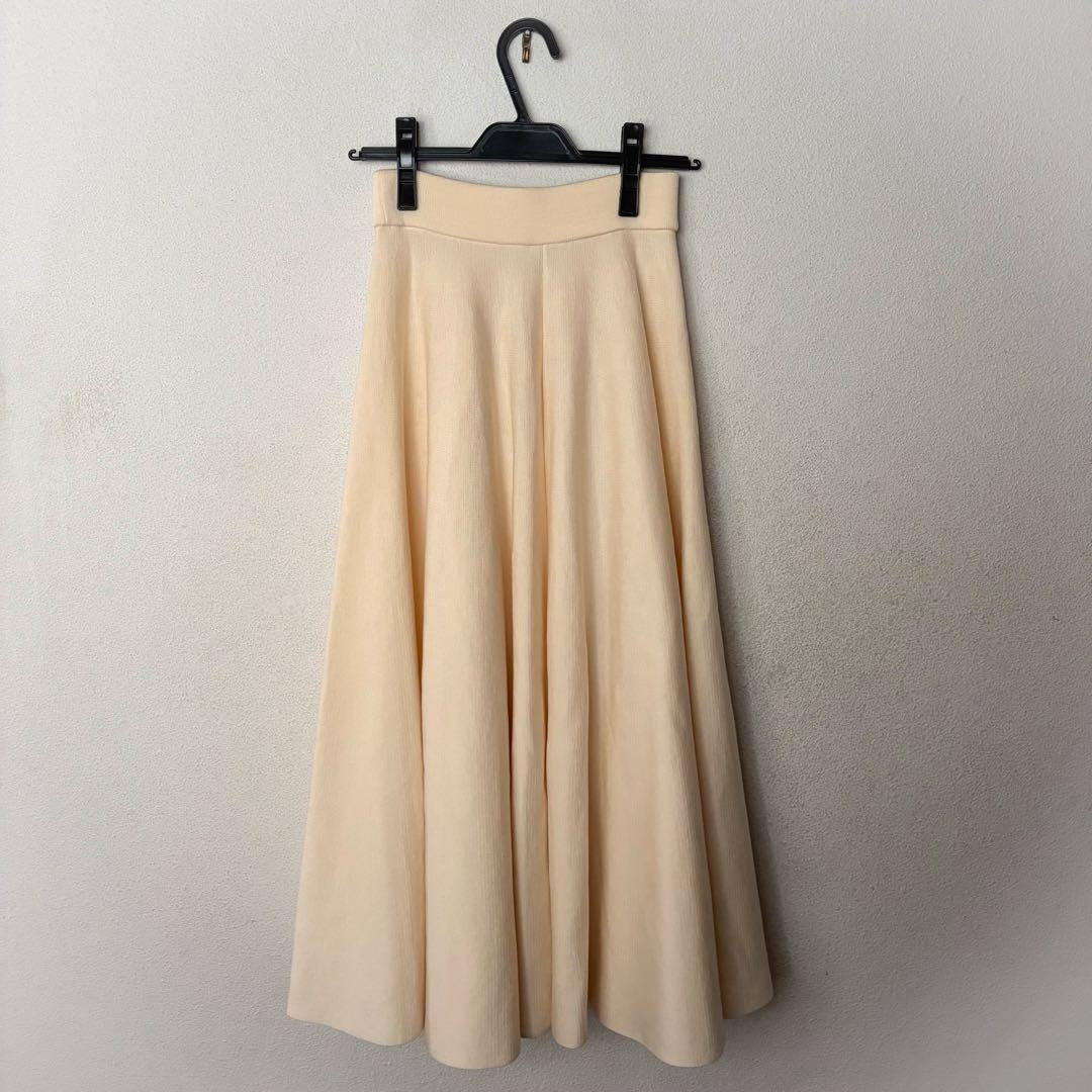 新品 SHE Tokyo スカート オフホワイト