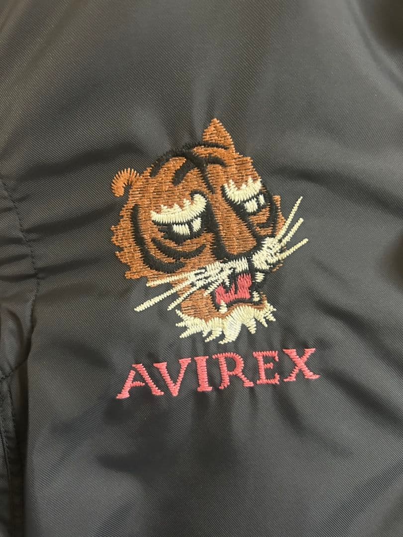 トォーー☆AVIREX ブラック MA-1ジャケット