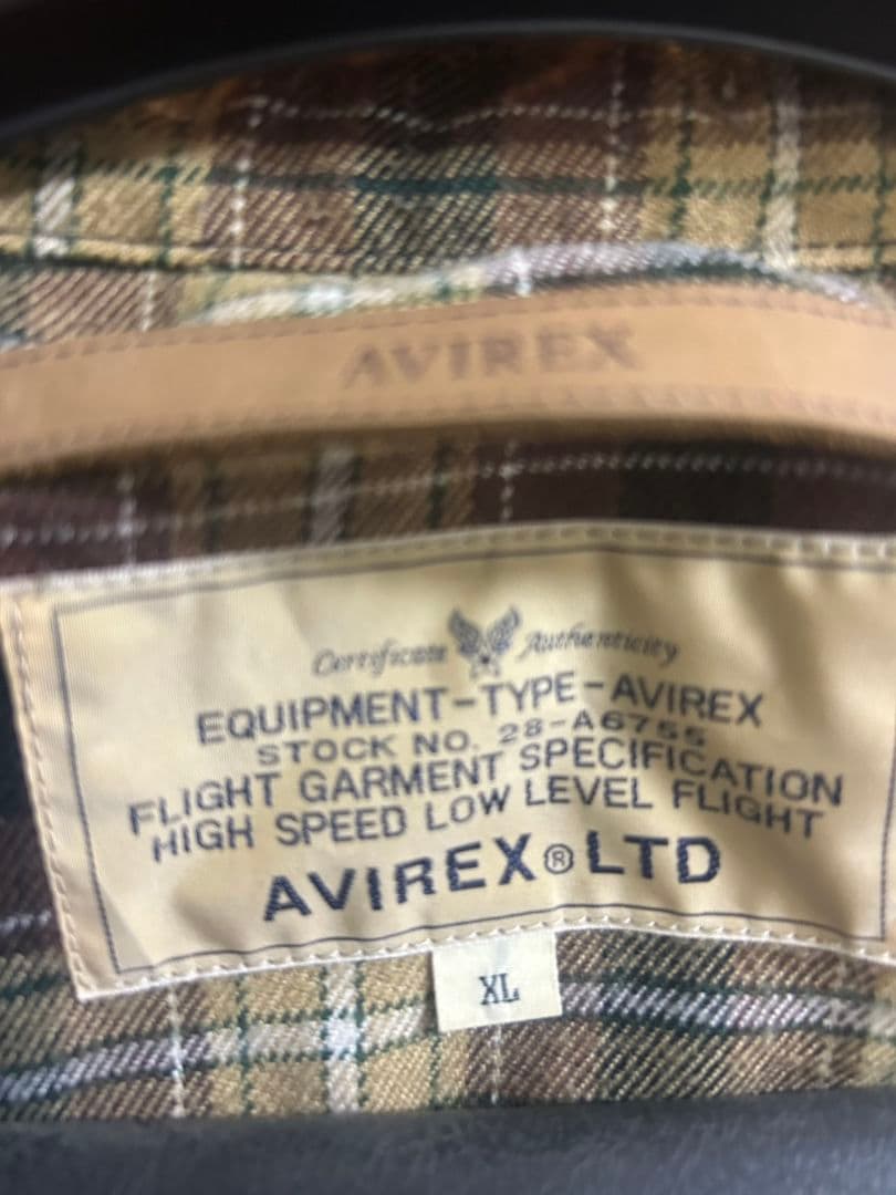 トォーー☆AVIREX ブラック MA-1ジャケット