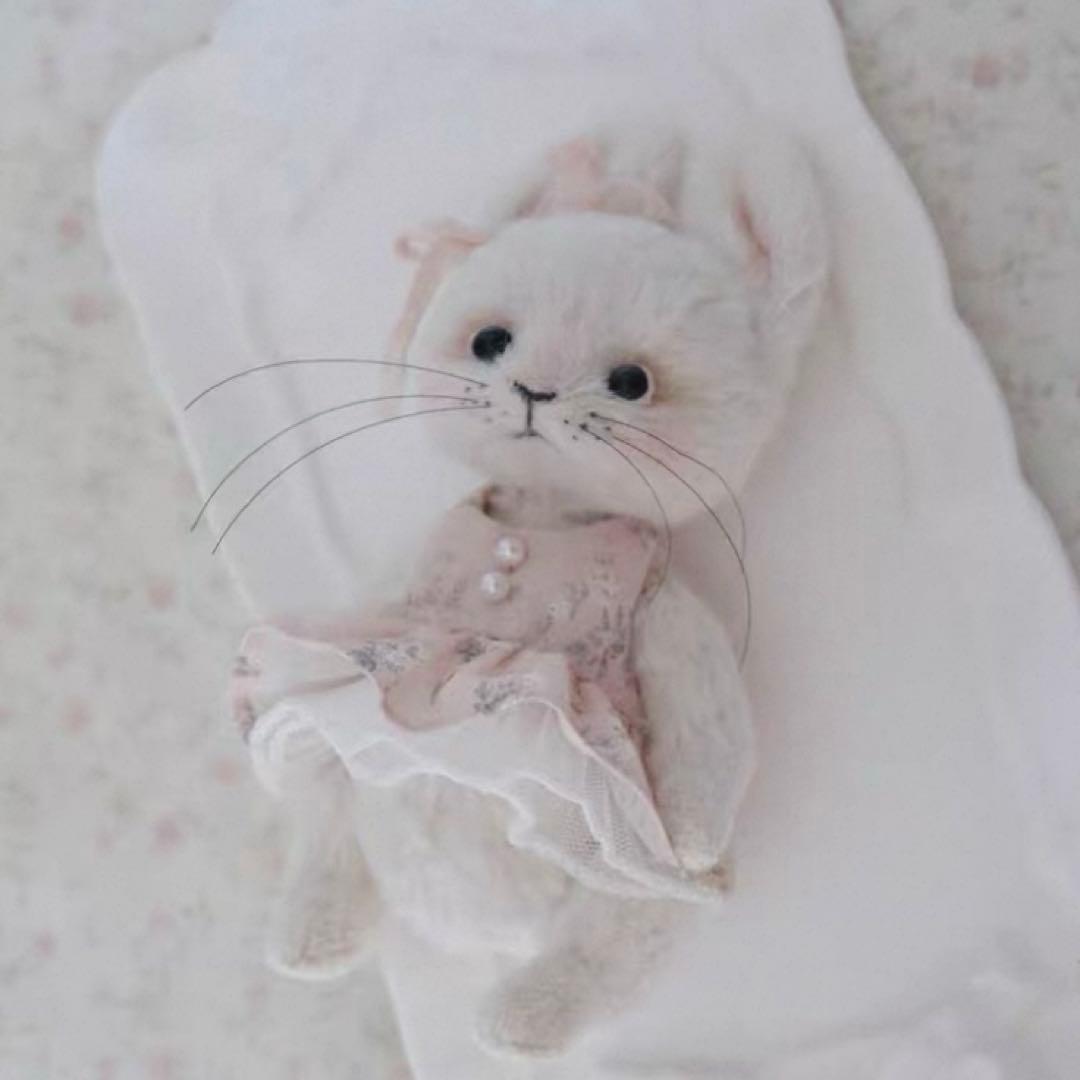 大人しい仔兎 アーティストベア 海外作家様 ハンドメイド ぬいぐるみ うさぎ