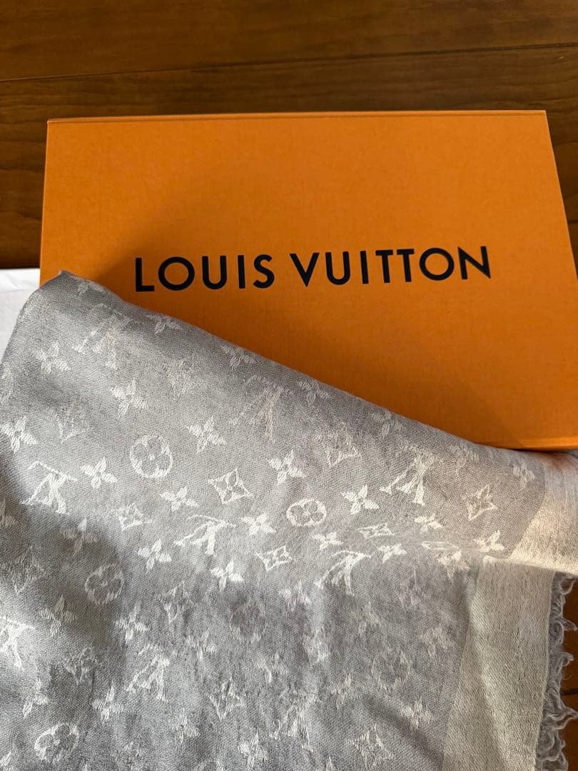 ルイヴィトンLV 大判ストール