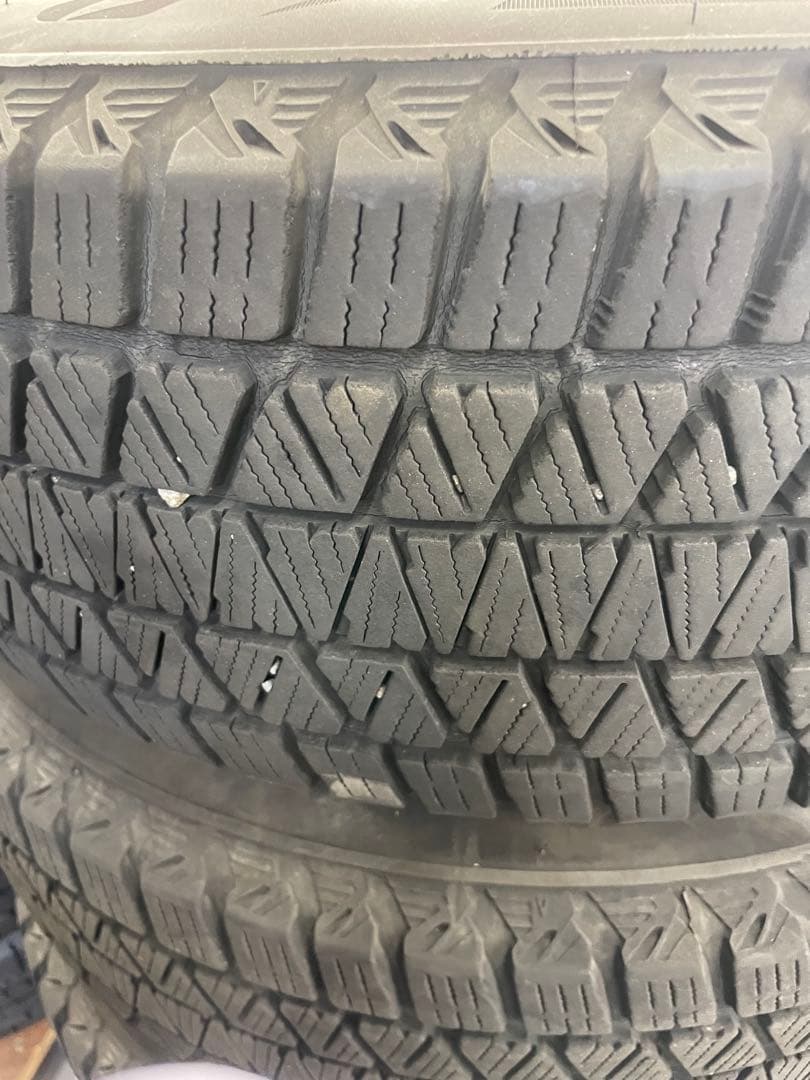 ブリヂストンスタッドレスタイヤ225/65R17＆ホイール４本