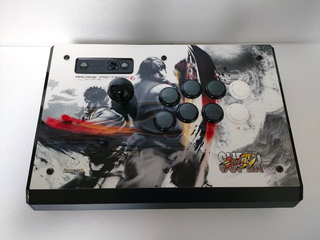 スーパーストリートファイターIV アーケードコントローラー マッドキャッツ TE