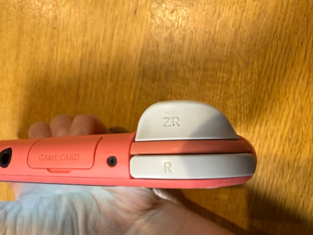 Nintendo Switchライト　コーラルピンク