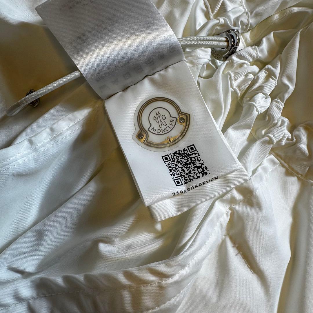 タグ付き未使用✨️MONCLER スプリングコート ナイロンジャケット 白