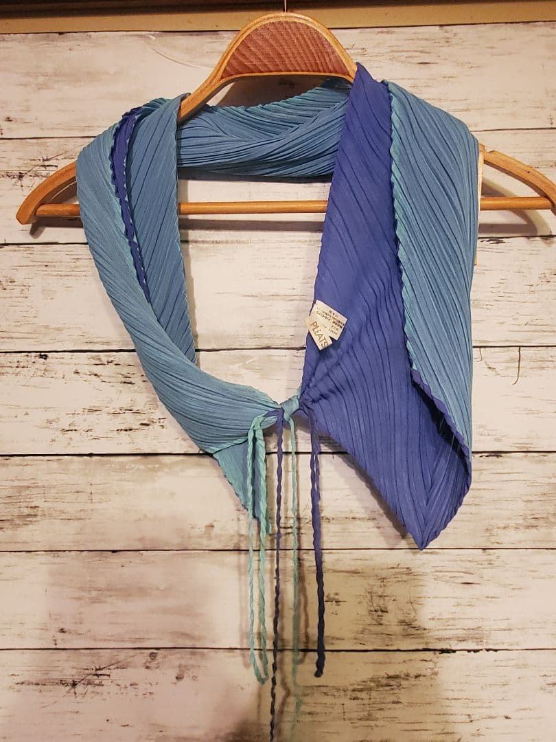 ISSEY MIYAKE プリーツプリーズ ストール 青×水色