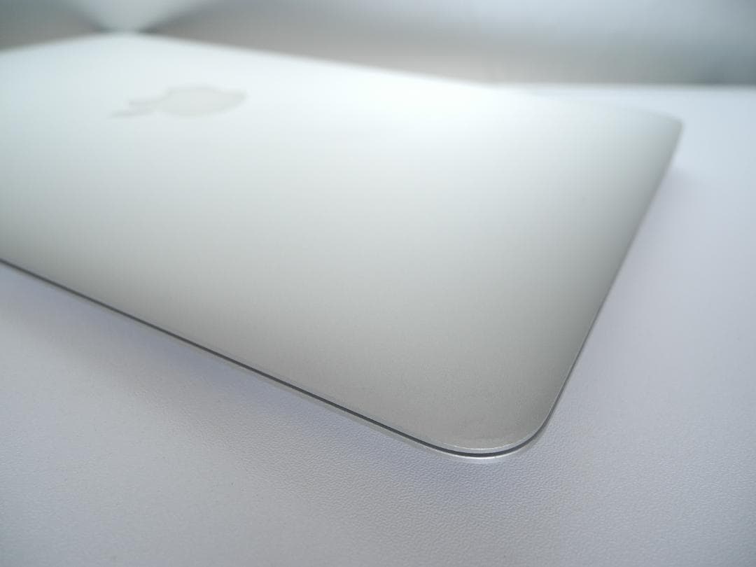 MacBook Air 11インチ 2014 高速SSD交換済