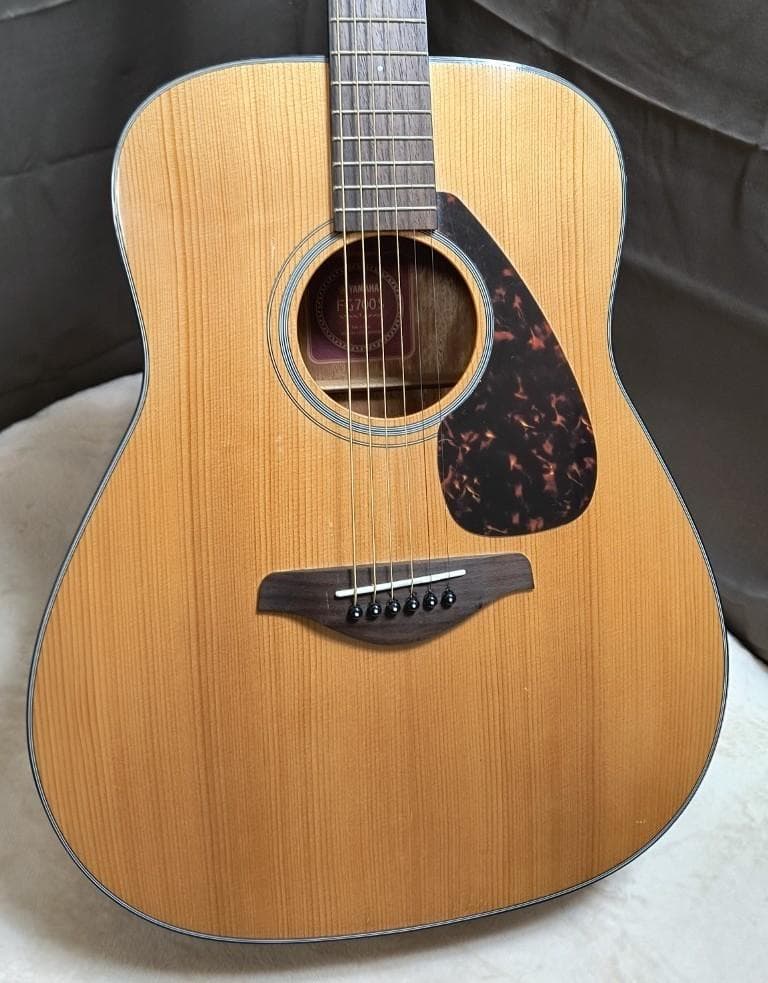 YAMAHA　アコースティックギター　FG700S