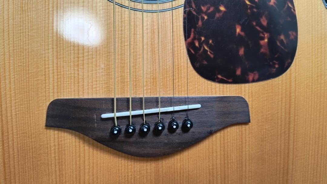 YAMAHA　アコースティックギター　FG700S
