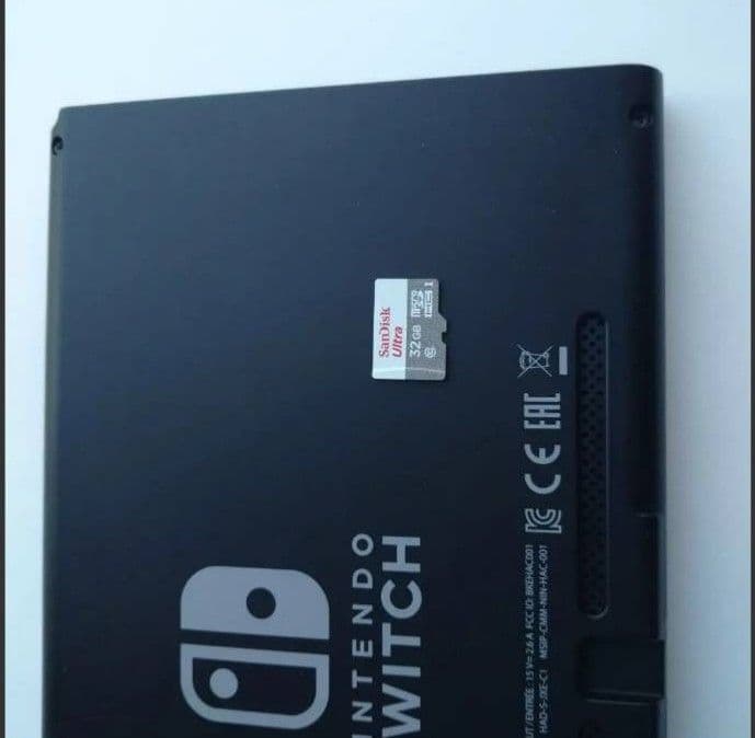 NintendoSwitch本体＆32Gメモリーカード＆クリアカバー