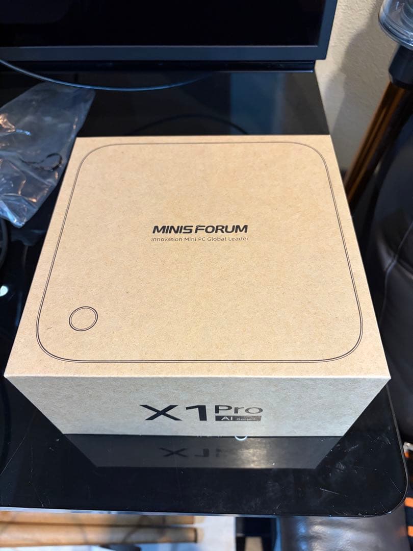 【数時間のみ使用　美品】MINISFORUM X1 Pro 370