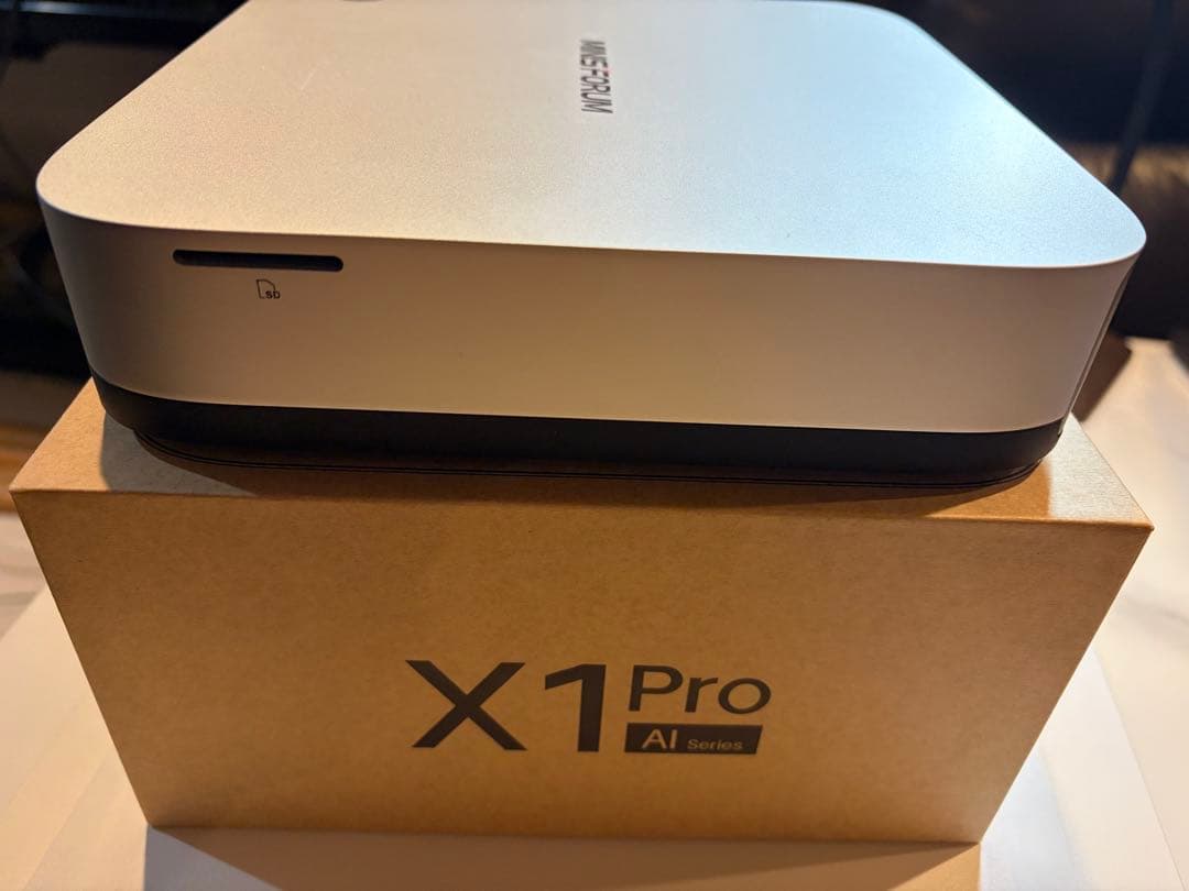【数時間のみ使用　美品】MINISFORUM X1 Pro 370