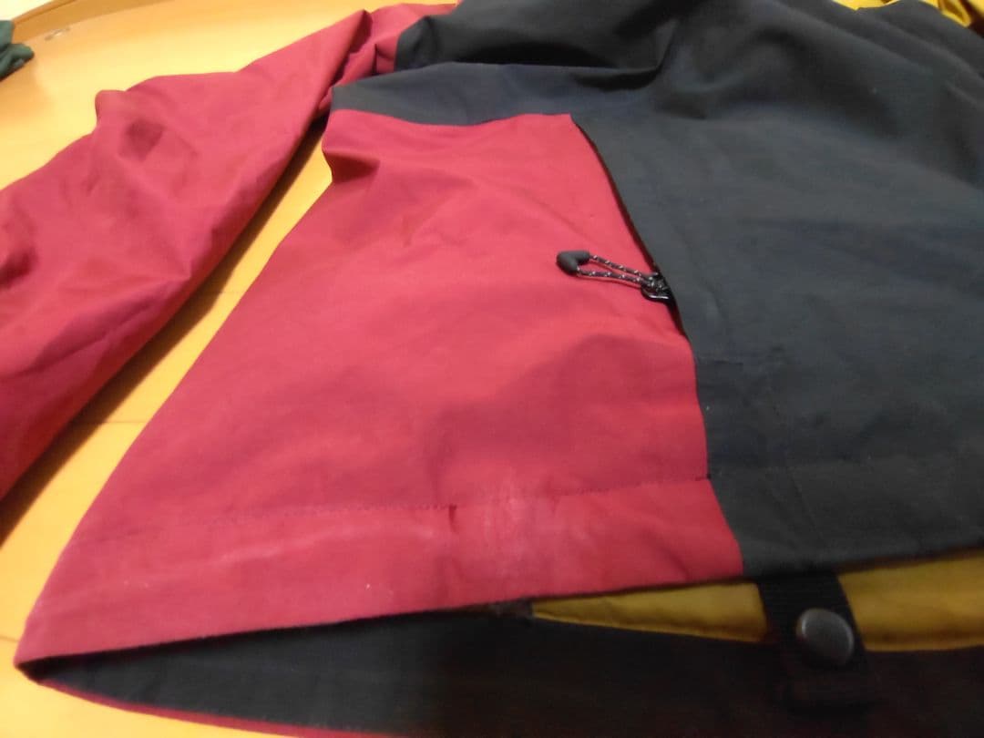 686 GORE-TEX　スノーボード　スキー　ウェア　ゴアテックス