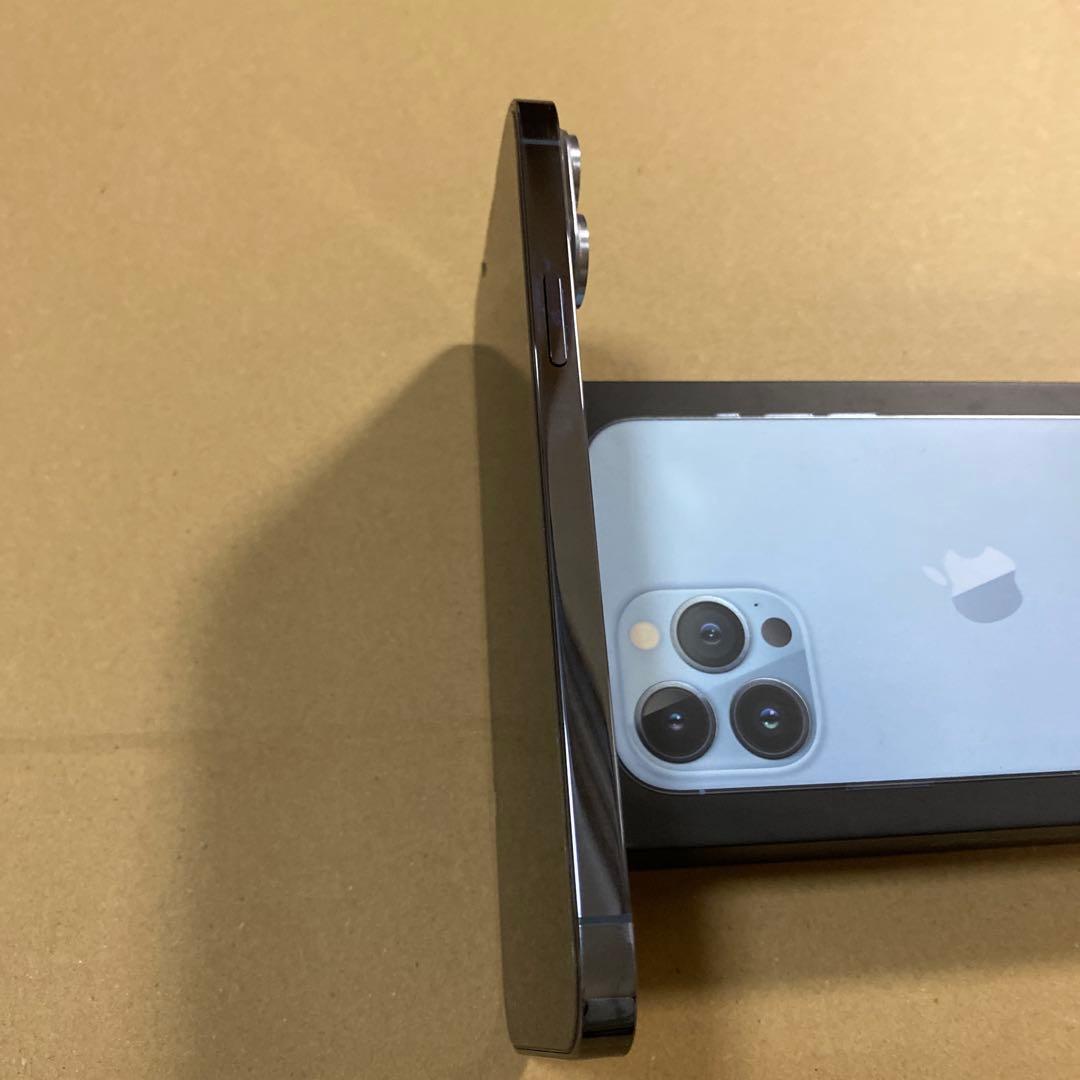 iPhone 13Pro MAX 256GB シエラブルー　置き型充電器付き