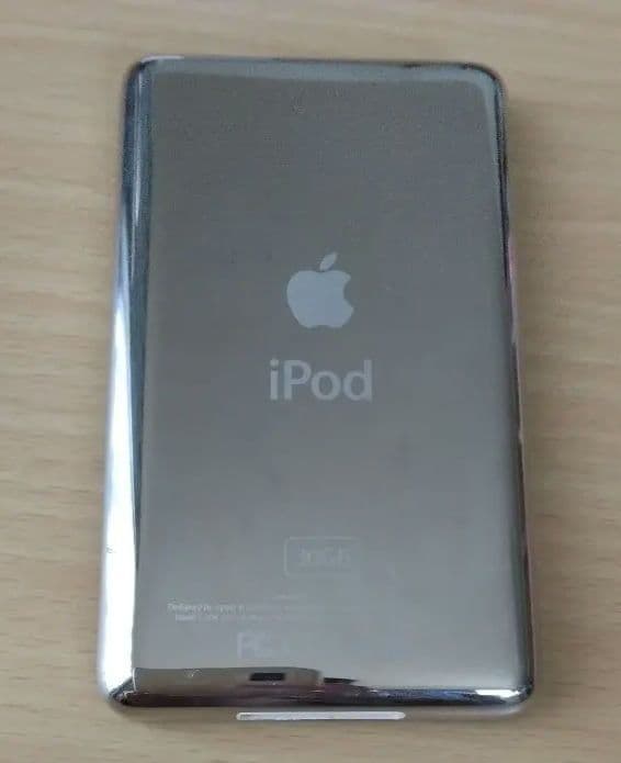 【ジャンク品】iPod classic 第5世代　30GB