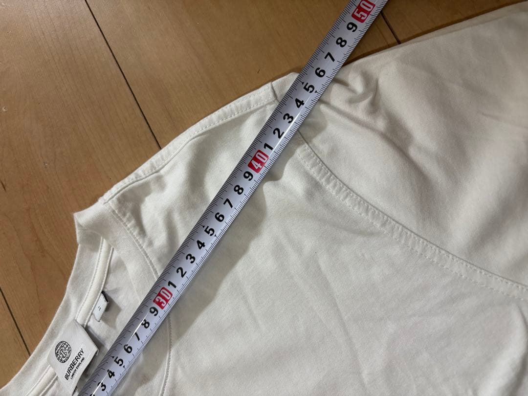 バーバリー　ホワイトTシャツ　正規品