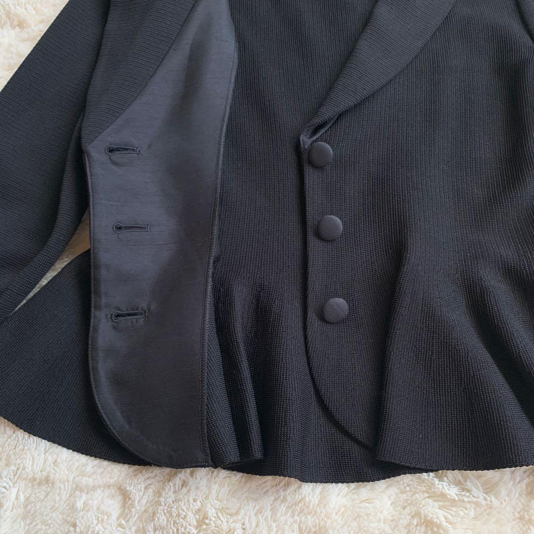 TO BE CHIC トゥービーシック　黒 ペプラム　ニット　ジャケット　Ⅲ