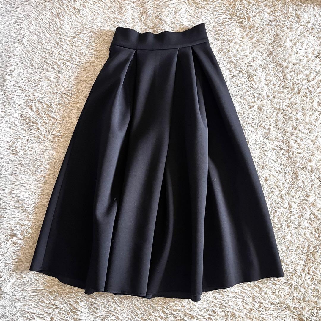【美品】JENNE ジェンヌ クラシカルタックフレアスカート ブラック　L