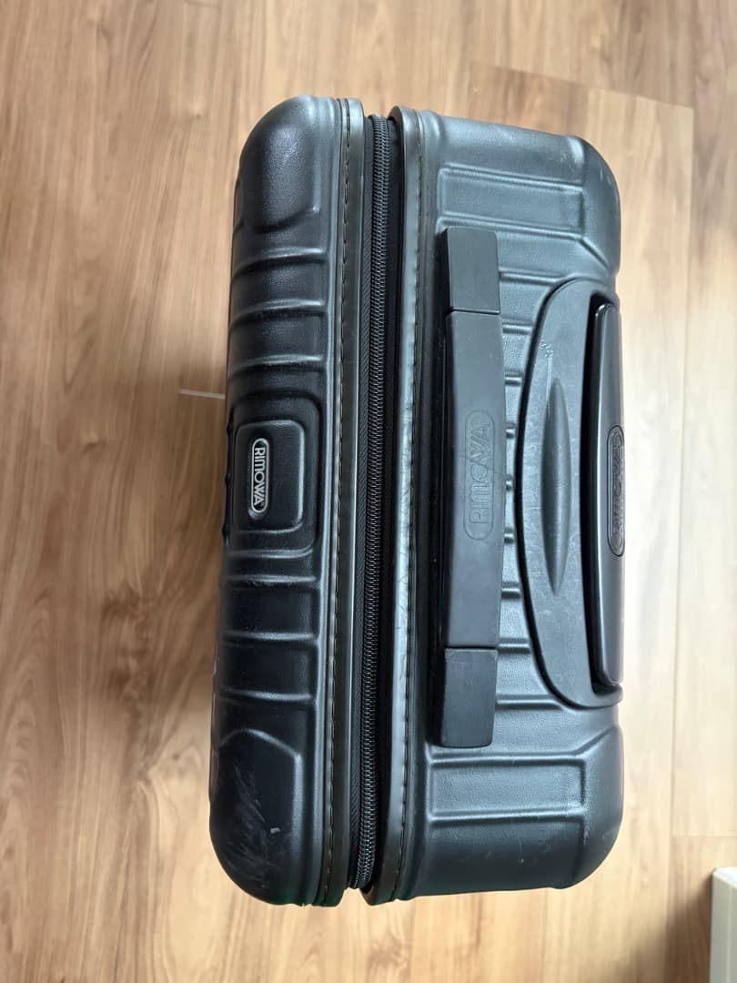 RIMOWA リモワ SALSA サルサ 32L 機内持込み 黒 キャリーケース