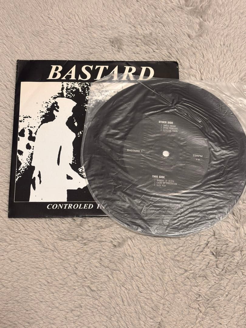 BASTARD CONTROLED IN THE FRAME オリジナル
