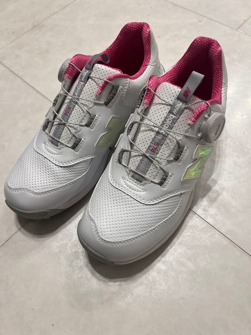 New Balance BOA ゴルフシューズ 女性用 ホワイト/ピンク