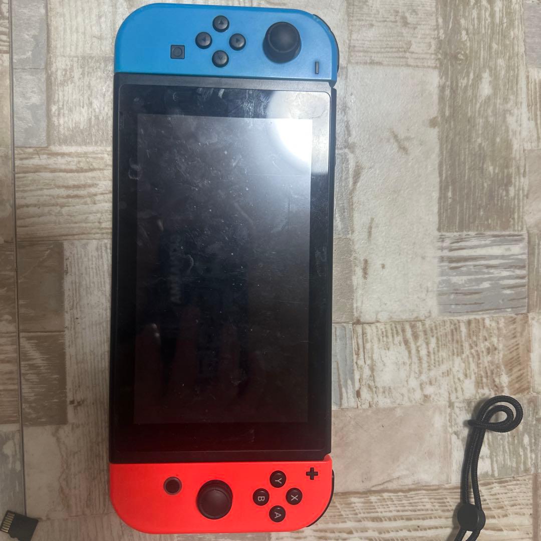 d*7様 Nintendo Switch 本体 青/赤 Joy-Con付き