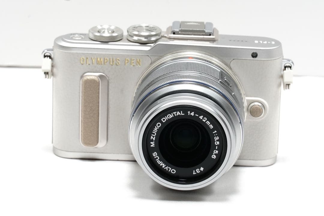 OLYMPUS PEN E-PL8 ホワイト