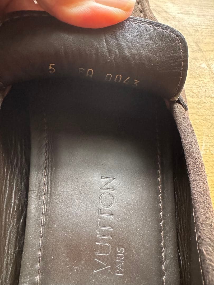 LOUIS VUITTONドライビングシューズ