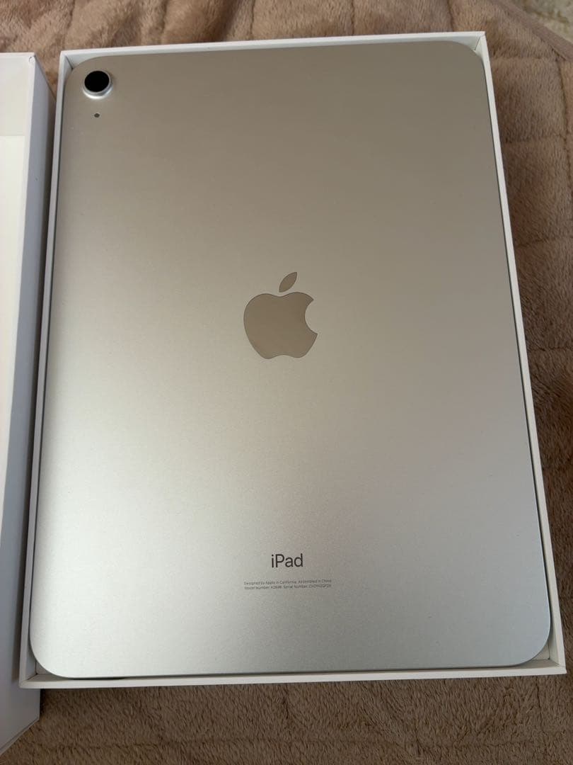Apple iPad (第10世代) シルバー 10.9インチ 64GB
