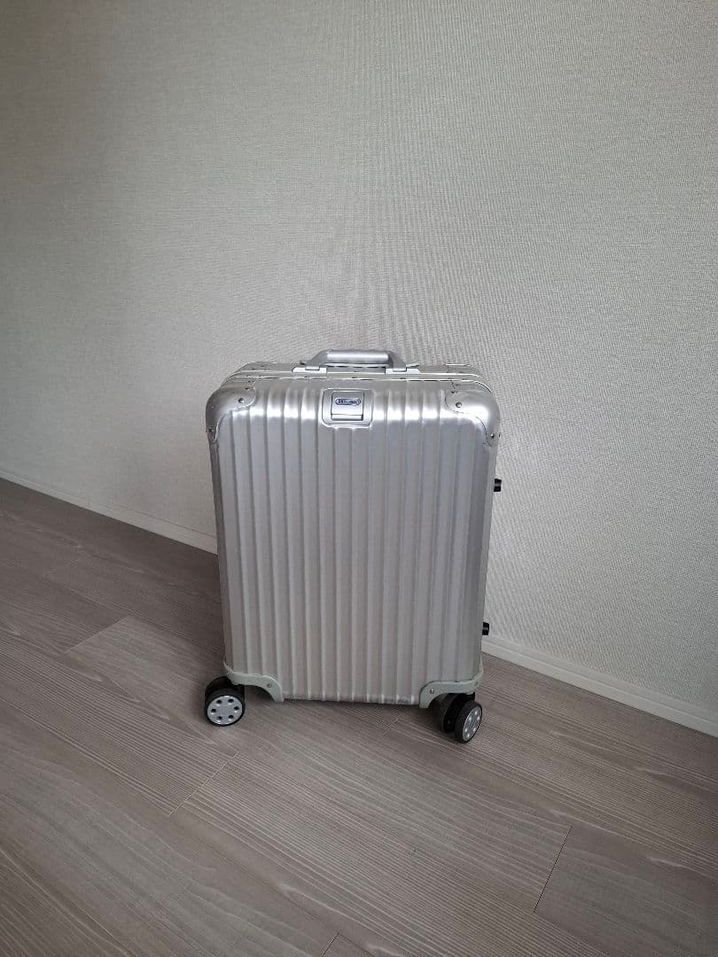 【値下げ最終】リモワ「トパーズ」48L 4輪シルバー