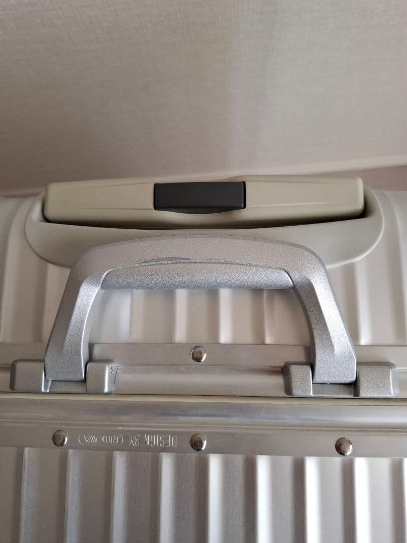 【値下げ最終】リモワ「トパーズ」48L 4輪シルバー